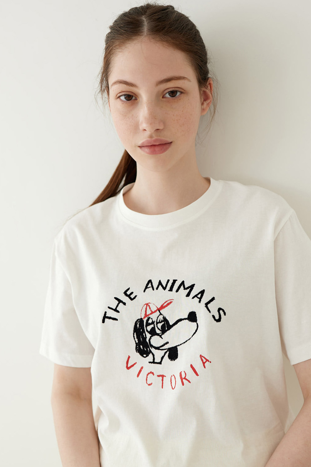 빅토리아 여성 라운드 반팔 티셔츠